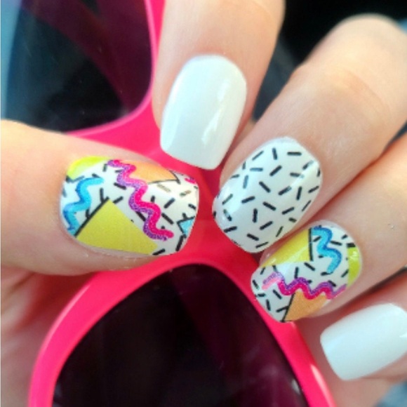 *Retired* Color Street: Totally Rad | 80s Retro White Black Squiggle Shapes Blue - Picture 8 of 14